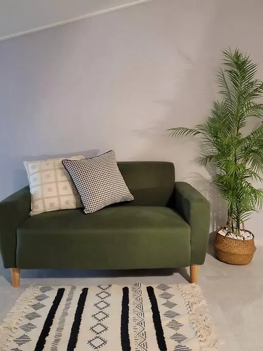 Jin House Incheon Geomamstation Apartment 0*,