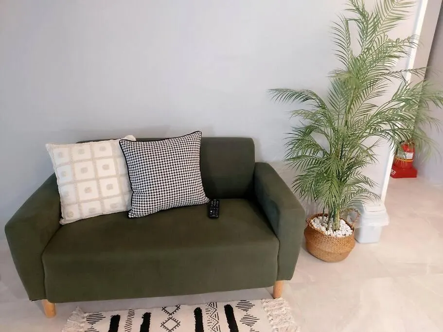 Jin House Incheon Geomamstation Apartment 0*,  South Korea