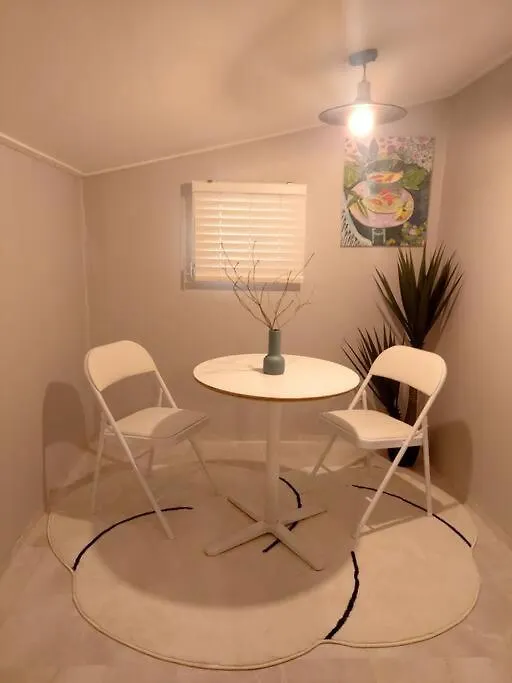 Jin House Incheon Geomamstation Apartment