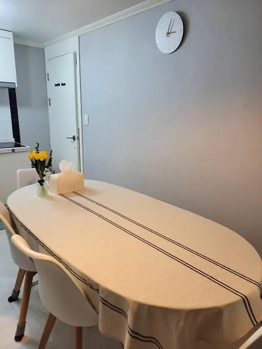 Jin House Incheon Geomamstation Apartment